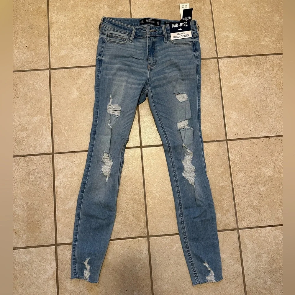 2 Pairs of Jeans - Picture 2 of 4